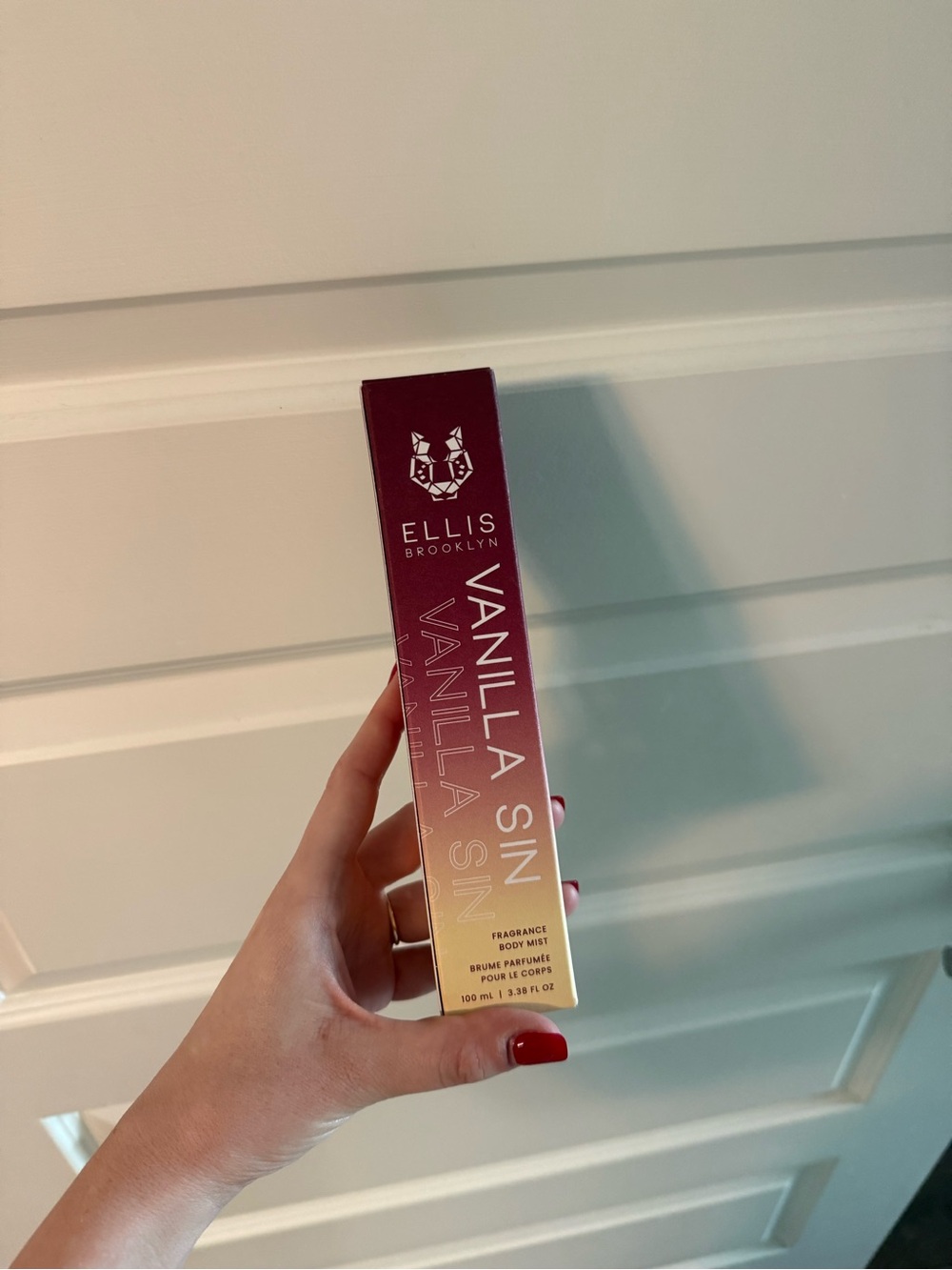 Ellis Brooklyn Vanilla Sin Fragrance Body Mist - Red to Gold Gradient